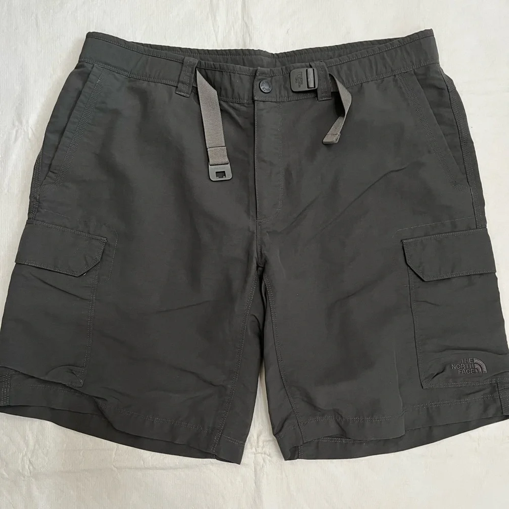 The North Face Men’s Grey Cargo Hiking Shorts